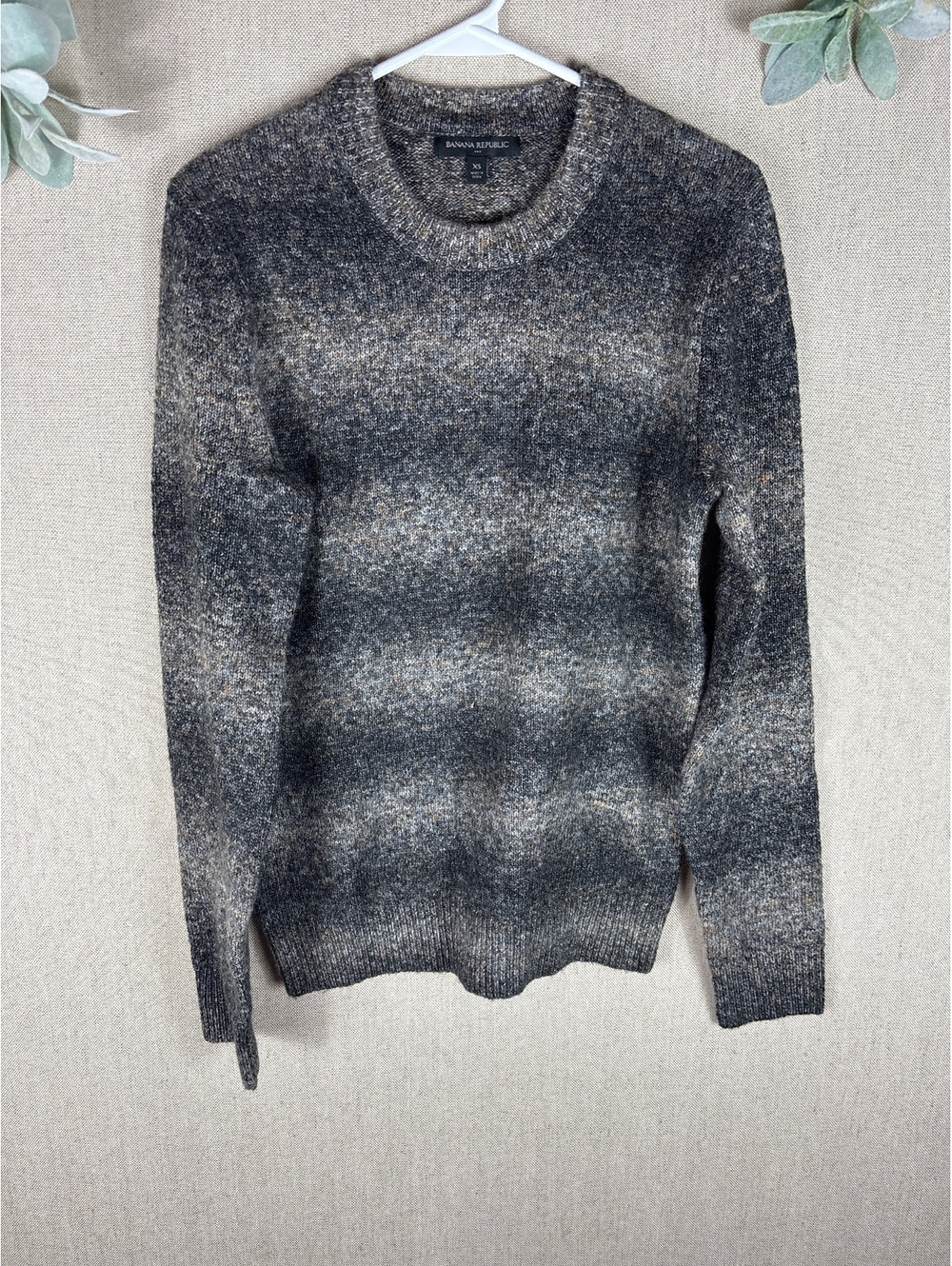 Banana Republic > Linen and Wool Crew Neck Brown Sweater Extra Small